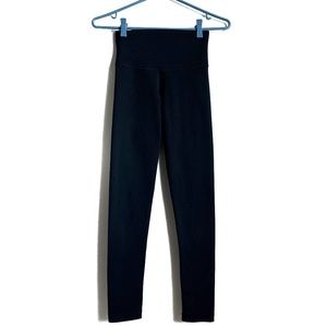 Aritzia TNA Black Women’s High-Waisted Atmosphere Pants Leggings Size XS (GUC)